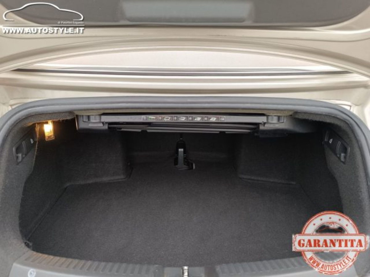 Volkswagen Maggiolino Cabrio 2.0 TDI Design BlueMotion Technology (17)