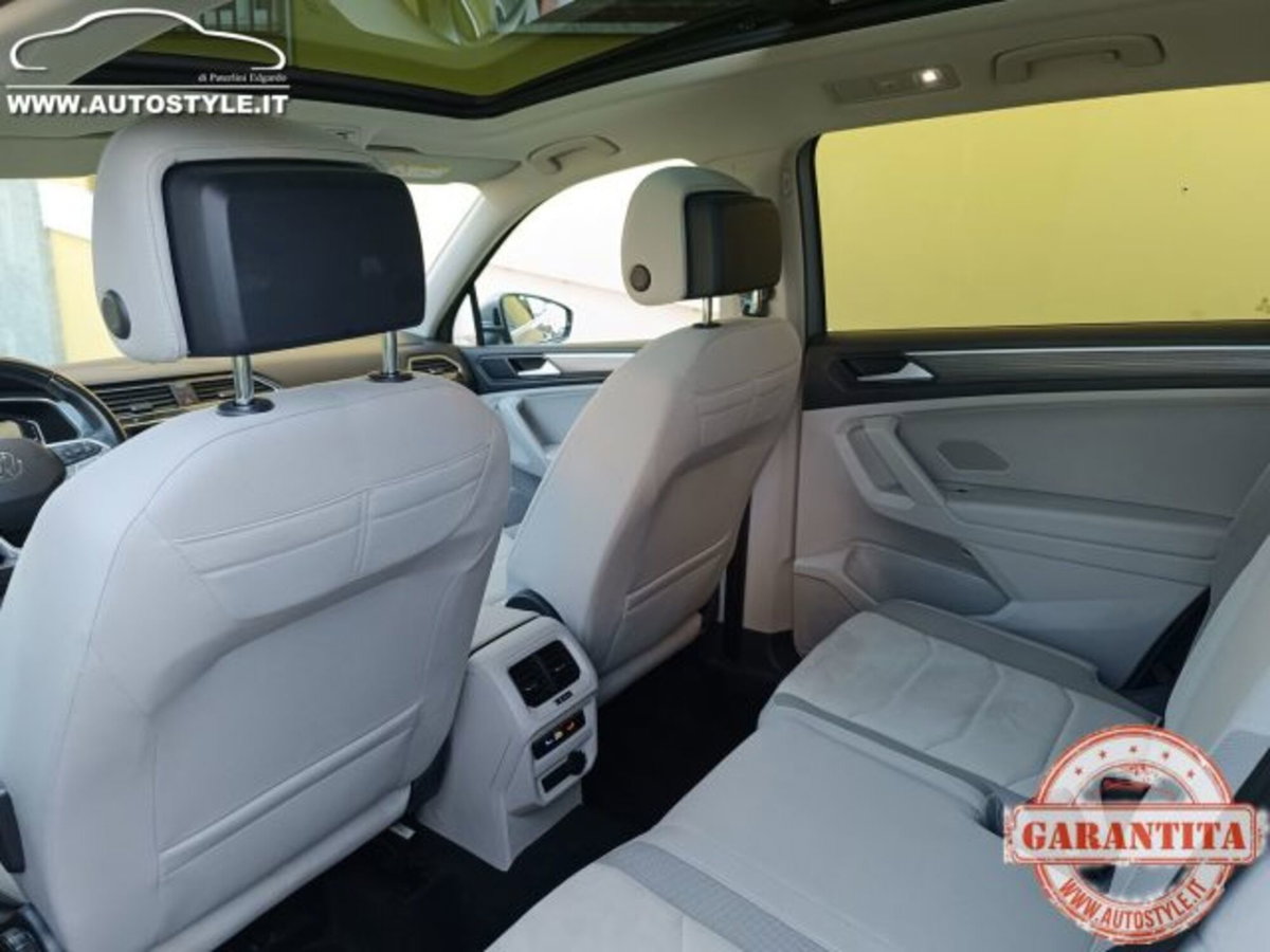 Volkswagen Tiguan Allspace 2.0 tdi Elegance 150cv dsg (14)