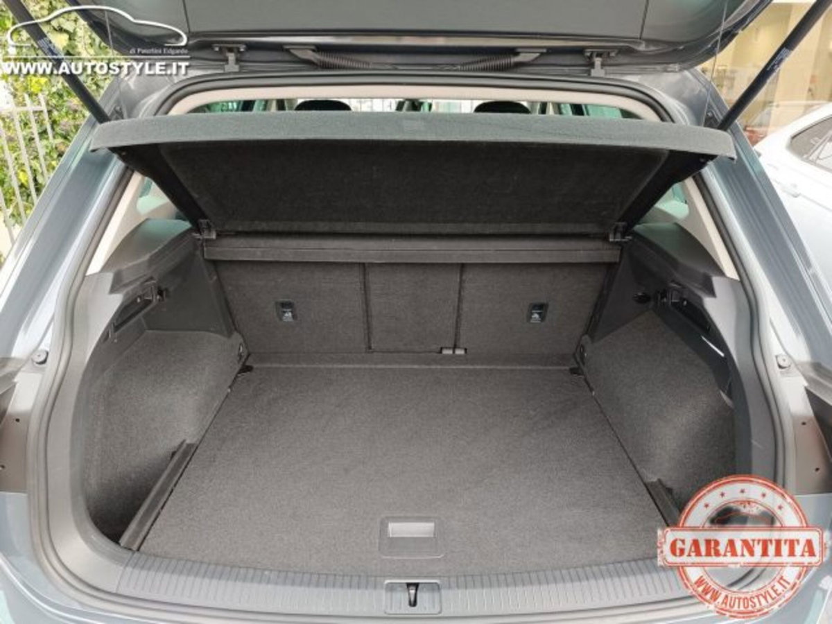 Volkswagen Tiguan 2.0 TDI 150 CV SCR DSG 4MOTION Life (16)