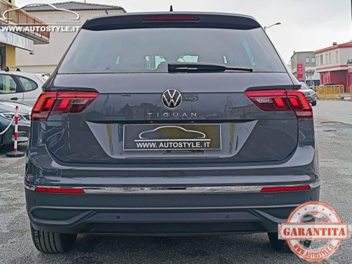 Volkswagen Tiguan 2.0 TDI 150 CV SCR DSG 4MOTION Life (9)