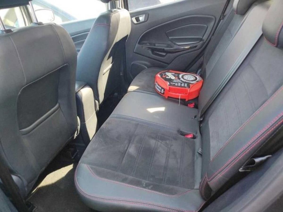 Ford EcoSport 1.0 EcoBoost 125 CV Start&Stop ST-Line (4)