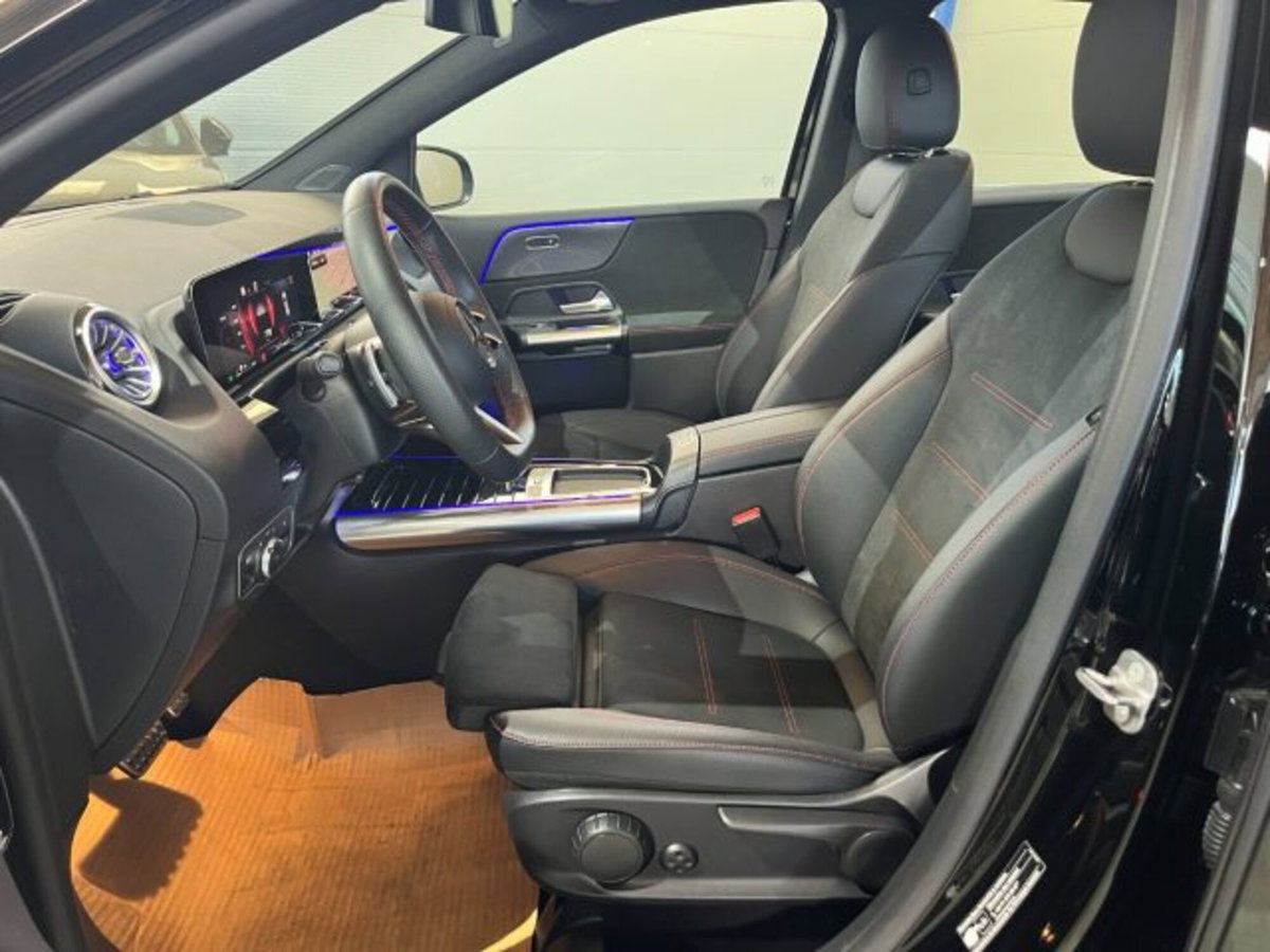 Mercedes-Benz Classe B 200 d AMG Line Premium Plus auto (11)