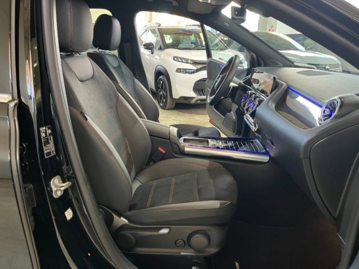 Mercedes-Benz Classe B 200 d AMG Line Premium Plus auto (14)