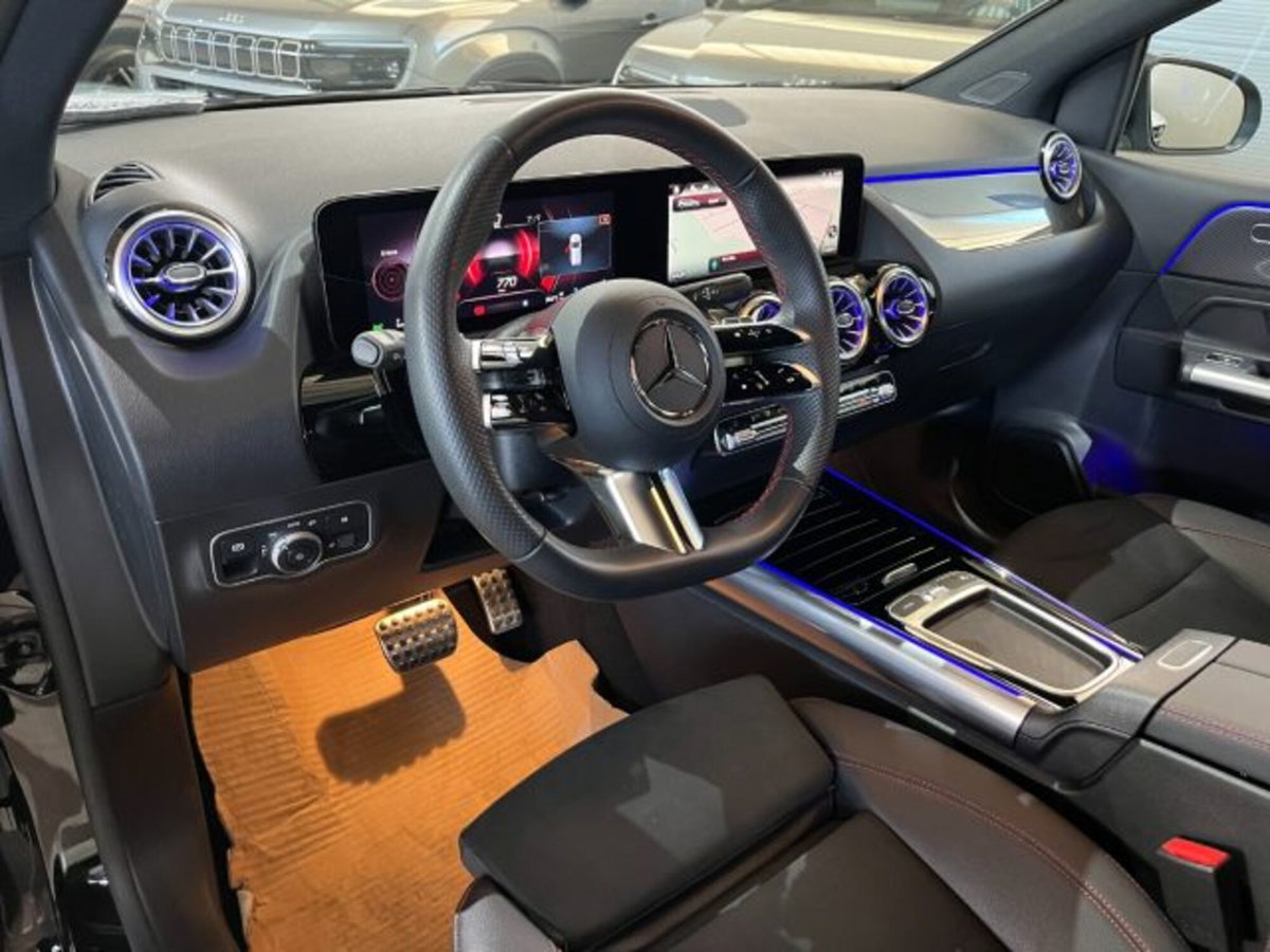Mercedes-Benz Classe B 200 d AMG Line Premium Plus auto (9)