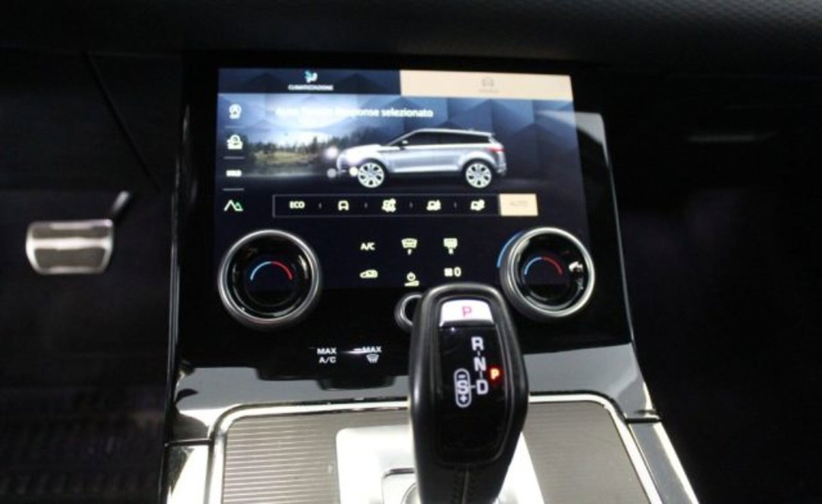 Land Rover Range Rover Evoque 2.0D I4 163CV AWD Auto R-Dynamic HSE (6)