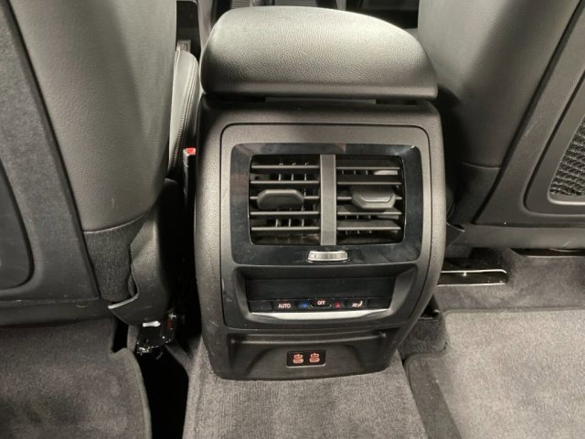 BMW X3 xdrive20d mhev 48V auto (18)