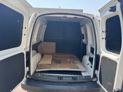 Volkswagen Caddy 2.0 TDI 102 CV (18)
