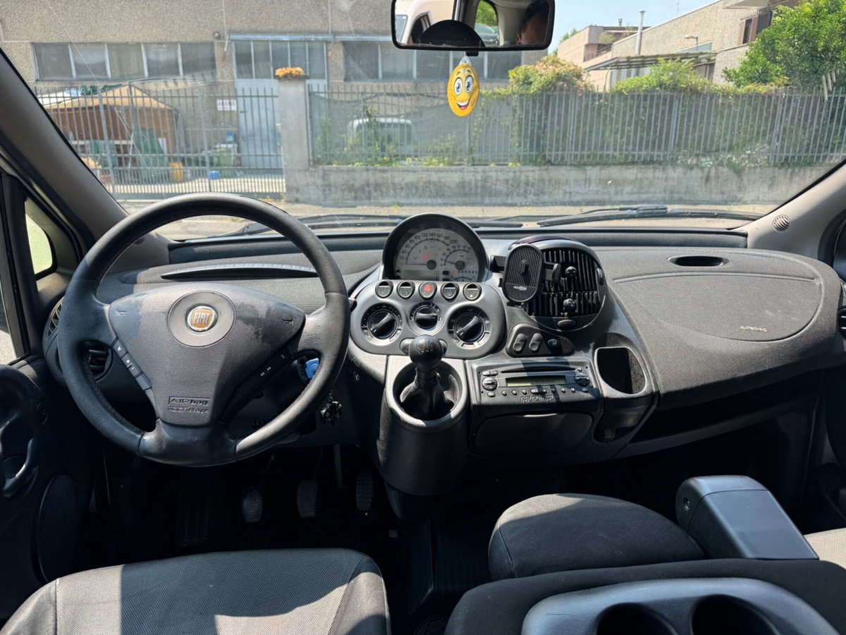 Fiat Multipla 1.6 16V Natural Power Dynamic (13)