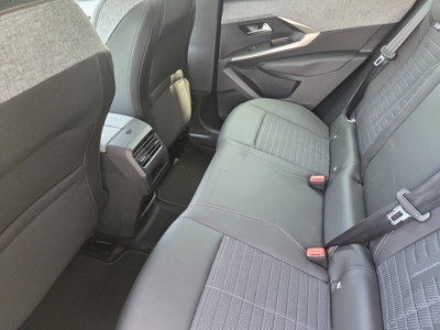 Peugeot 3008 1.2 hybrid Allure Business 145cv e-dcs6 (11)