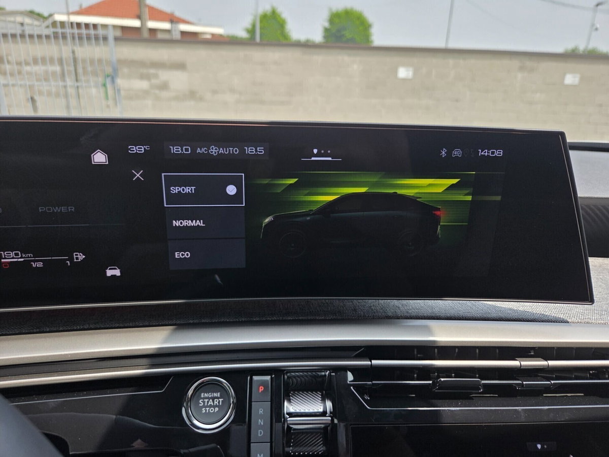 Peugeot 3008 1.2 hybrid Allure Business 145cv e-dcs6 (18)