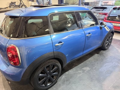 MINI Mini Countryman 1.6 Cooper D Countryman (9)