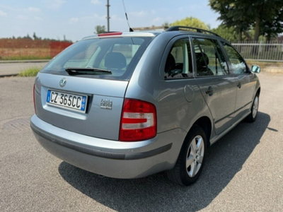 Skoda Fabia Station Wagon CV 16V cat Wagon Style (4)