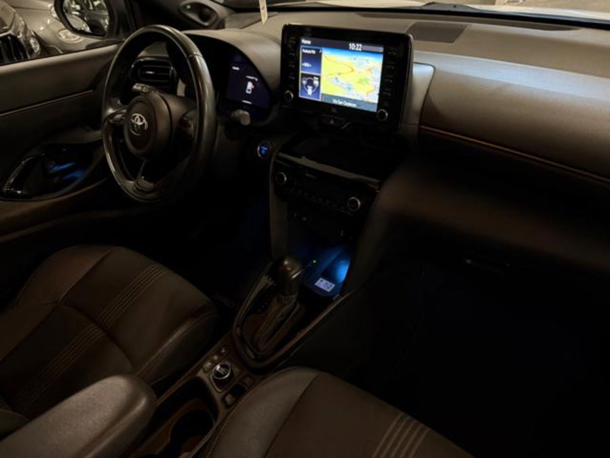 Toyota Yaris Cross 1.5h GR Sport Black Sky fwd 116cv e-cvt (11)