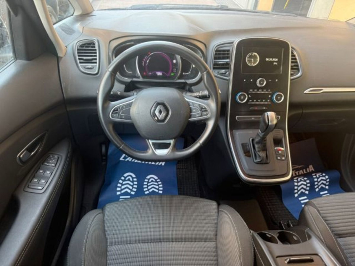 Renault Scenic E-Tech Electric 2.0 16V dCi Dynamique (8)