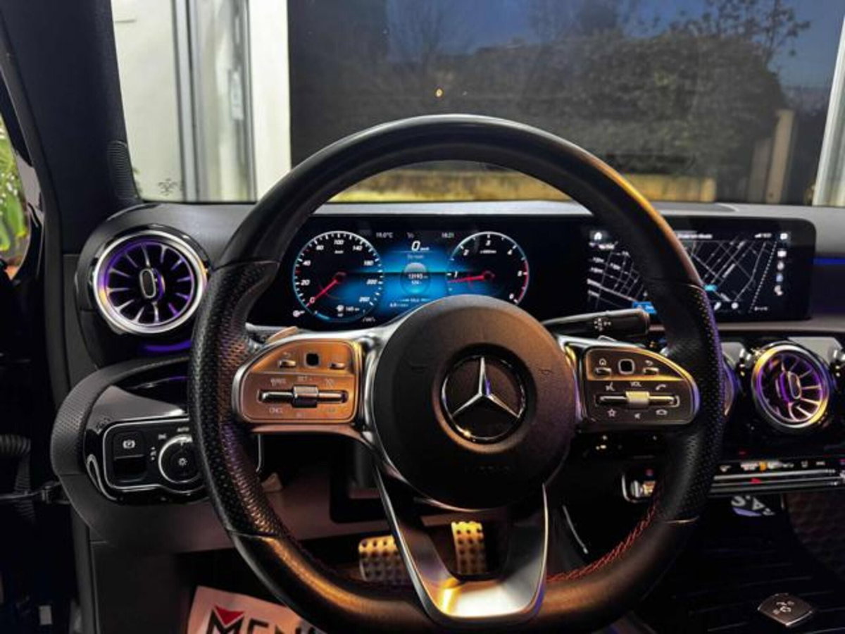 Mercedes-Benz Classe A Sedan 180 d AMG Line Premium Plus auto (13)