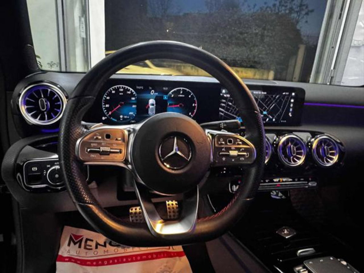 Mercedes-Benz Classe A Sedan 180 d AMG Line Premium Plus auto (14)