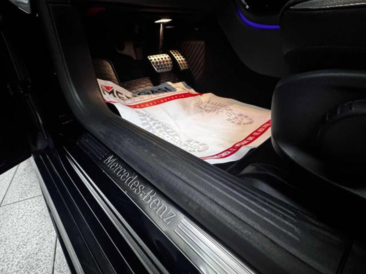 Mercedes-Benz Classe A Sedan 180 d AMG Line Premium Plus auto (20)