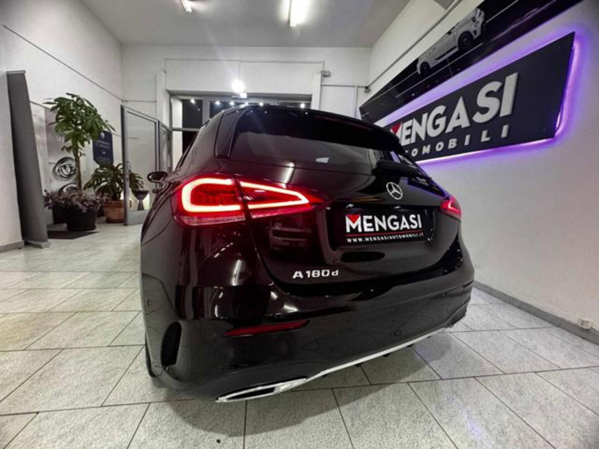 Mercedes-Benz Classe A Sedan 180 d AMG Line Premium Plus auto (6)
