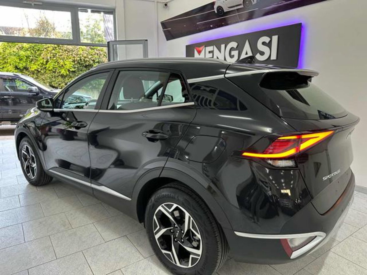 Kia Sportage 1.6 CRDi MHEV Business (5)