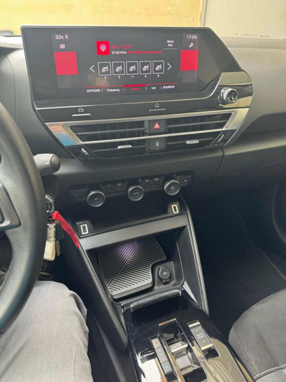 Citroen C4 PureTech 130 S&S EAT8 Feel Pack (14)
