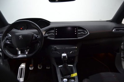 Peugeot 308 BlueHDi 130 S&S GT Line (10)