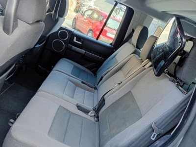 Land Rover Discovery 3 2.7 TDV6 XS (14)