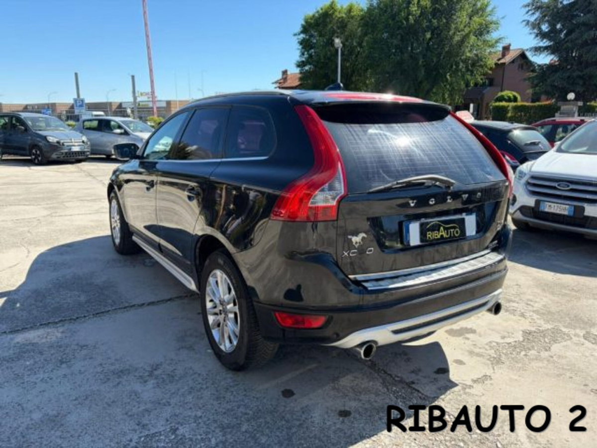 Volvo XC60 D4 AWD Geartronic Summum (12)