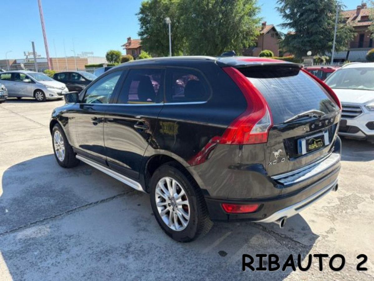 Volvo XC60 D4 AWD Geartronic Summum (13)