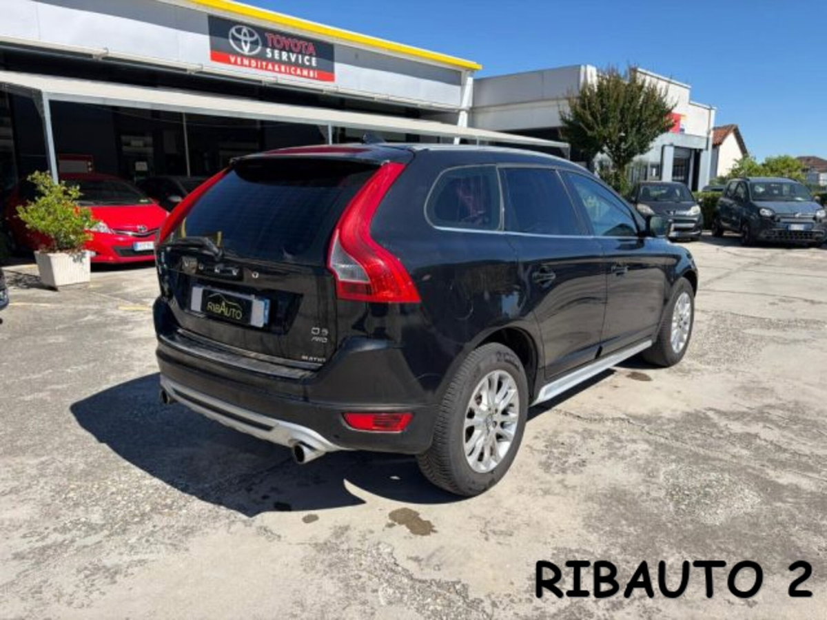 Volvo XC60 D4 AWD Geartronic Summum (14)