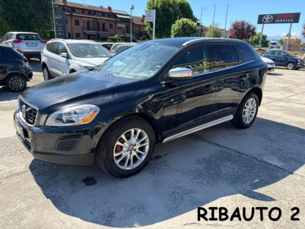Volvo XC60 D4 AWD Geartronic Summum (9)