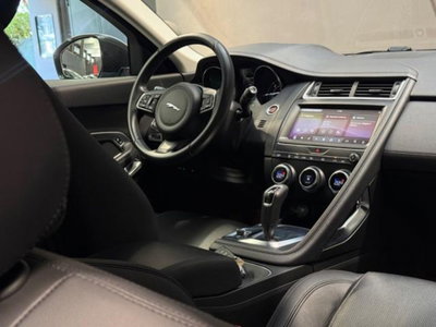 Jaguar E-Pace 2.0D 180 CV AWD aut. R-Dynamic (14)