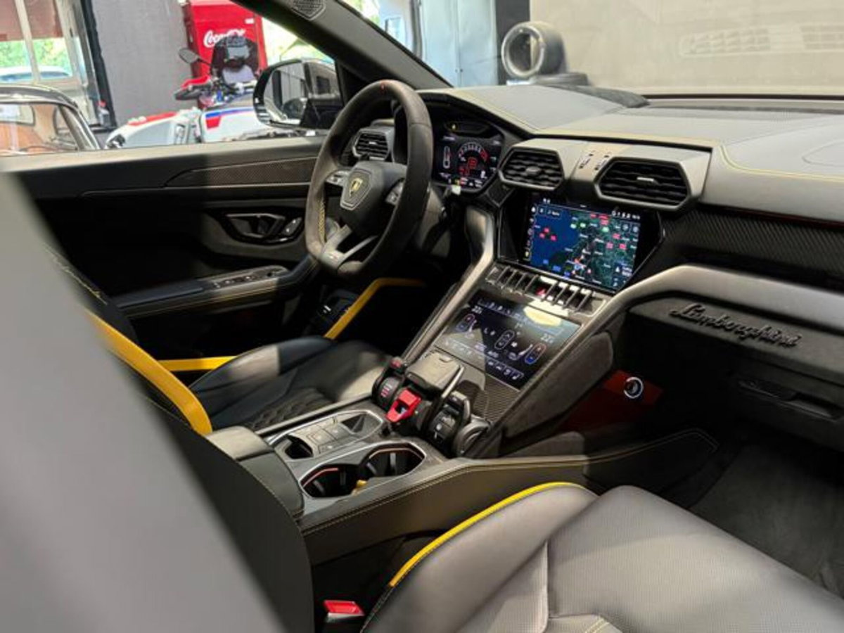 Lamborghini Urus 4.0 V8 Performante auto (13)