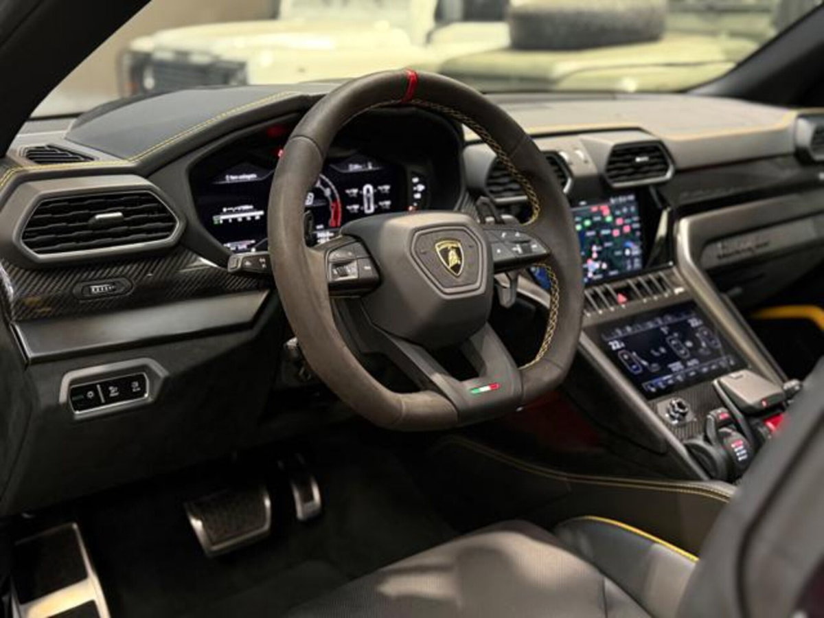 Lamborghini Urus 4.0 V8 Performante auto (9)