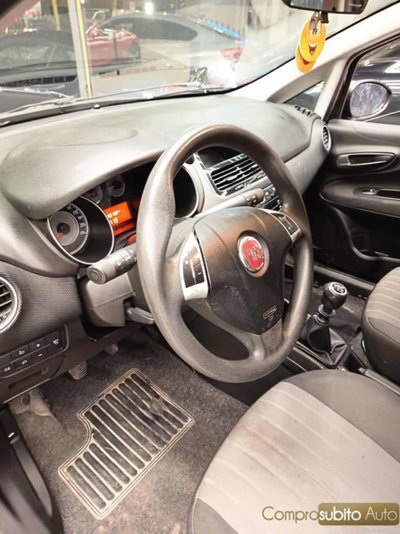 Fiat Punto 1.2 8V 5 porte Street (14)