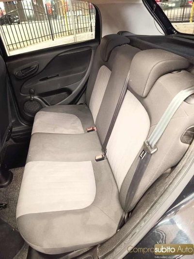 Fiat Punto 1.2 8V 5 porte Street (17)