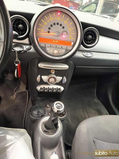MINI Mini 1.6 16V Cooper D Chili (15)