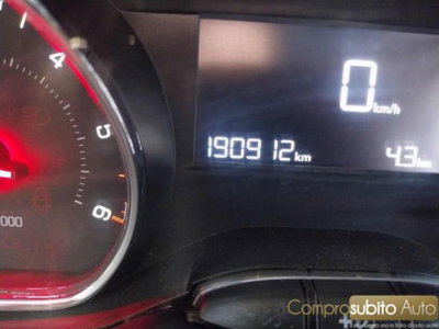Peugeot 208 HDi 68 CV 5 porte Allure (11)