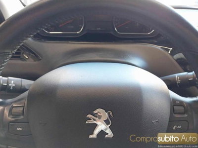 Peugeot 208 HDi 68 CV 5 porte Allure (13)