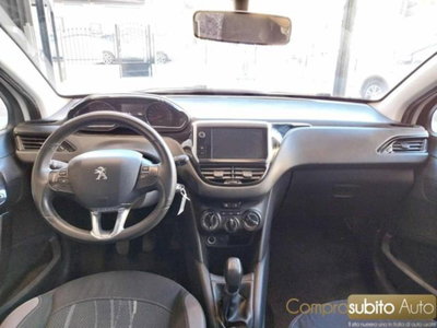 Peugeot 208 HDi 68 CV 5 porte Allure (14)