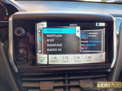 Peugeot 208 HDi 68 CV 5 porte Allure (19)