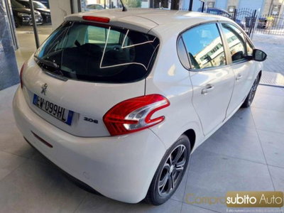 Peugeot 208 HDi 68 CV 5 porte Allure (3)