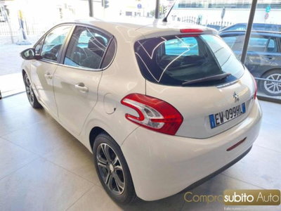 Peugeot 208 HDi 68 CV 5 porte Allure (5)