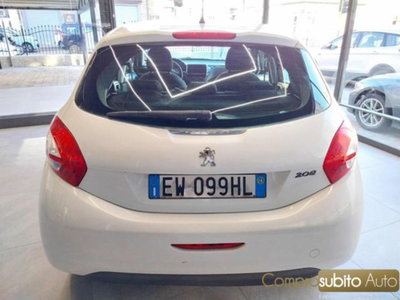 Peugeot 208 HDi 68 CV 5 porte Allure (7)