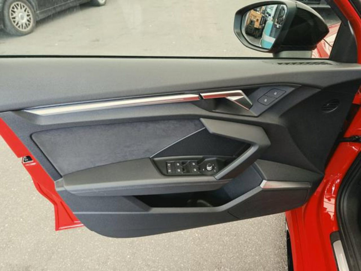 Audi RS 3 Sportback 2.5 tfsi quattro s-tronic (5)