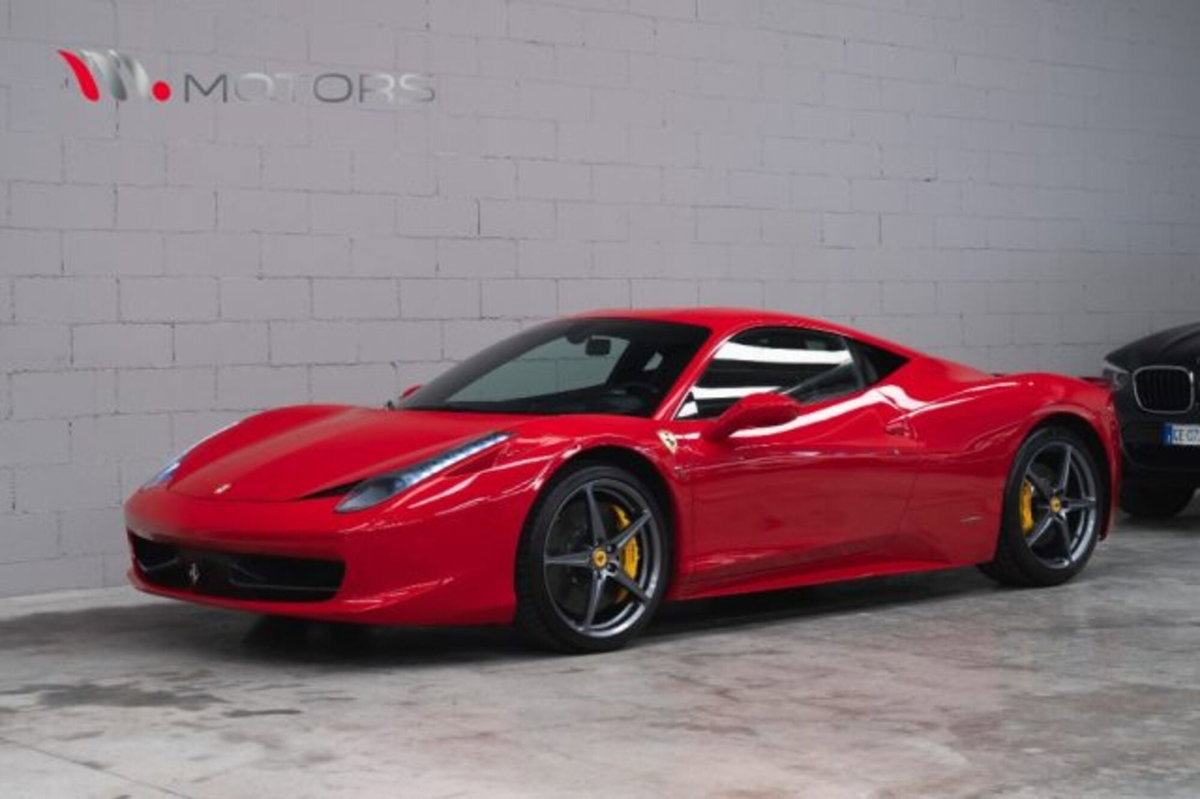 Ferrari 458 Coupé 458 Italia DCT (2)