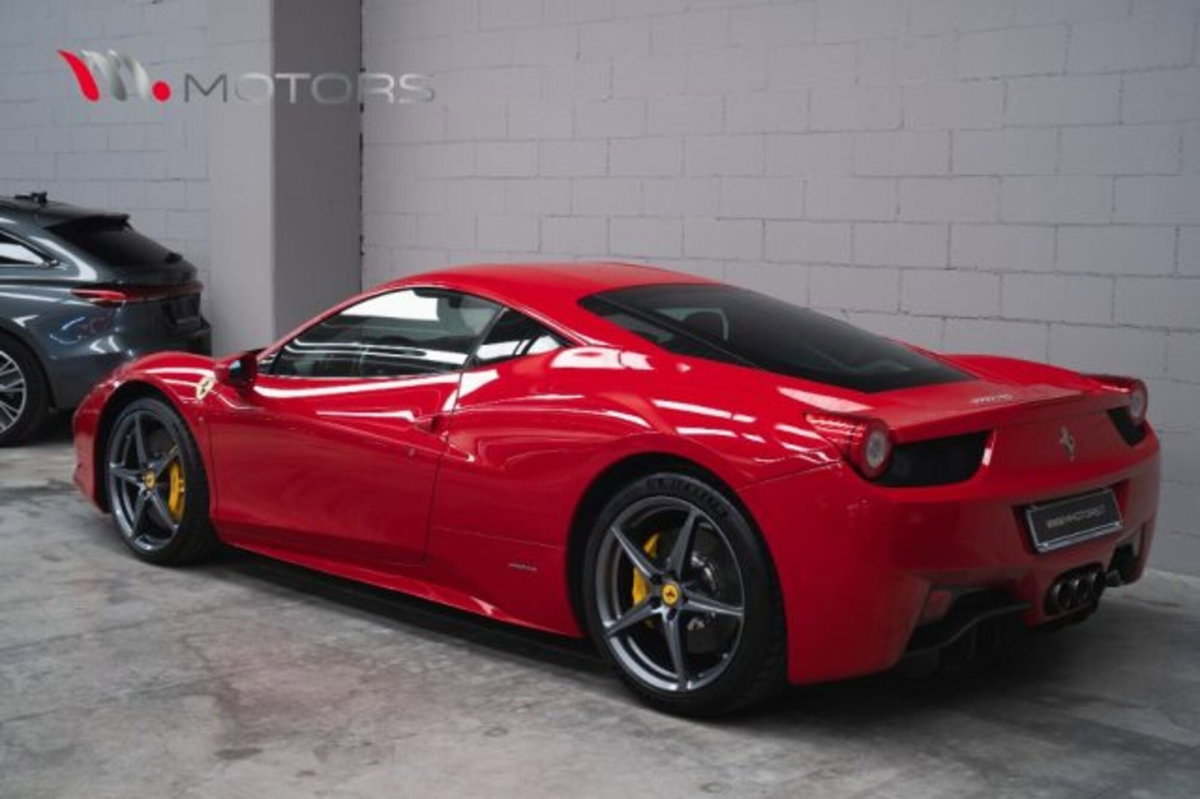 Ferrari 458 Coupé 458 Italia DCT (4)