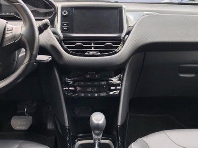 Peugeot 2008 120 EAT6 S&S Crossway (12)