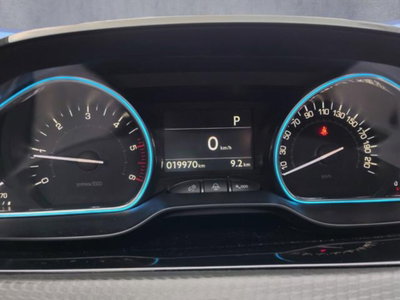 Peugeot 2008 120 EAT6 S&S Crossway (13)