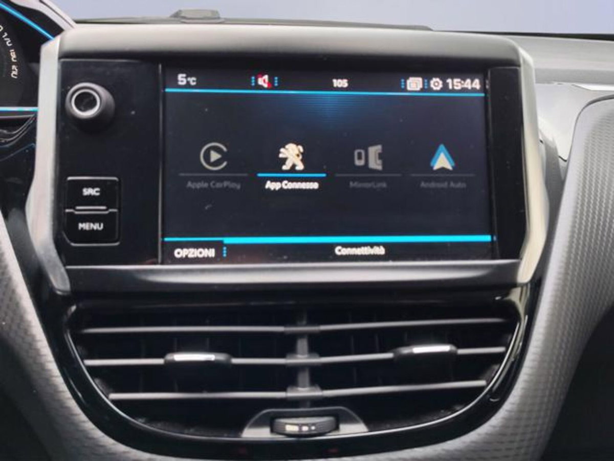 Peugeot 2008 120 EAT6 S&S Crossway (14)