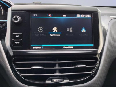 Peugeot 2008 120 EAT6 S&S Crossway (14)